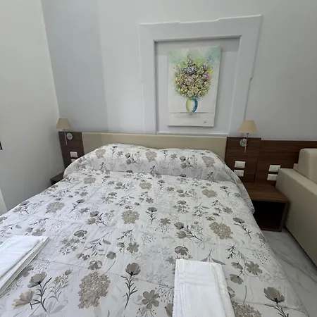 Pensjonat Casa Religiosa Di Ospitalita Pollena Trocchia