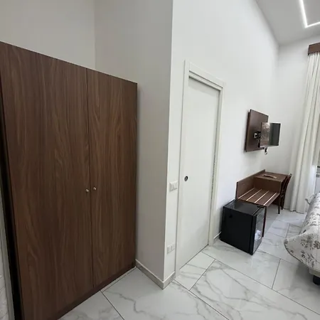 Casa Religiosa Di Ospitalita Pollena Trocchia